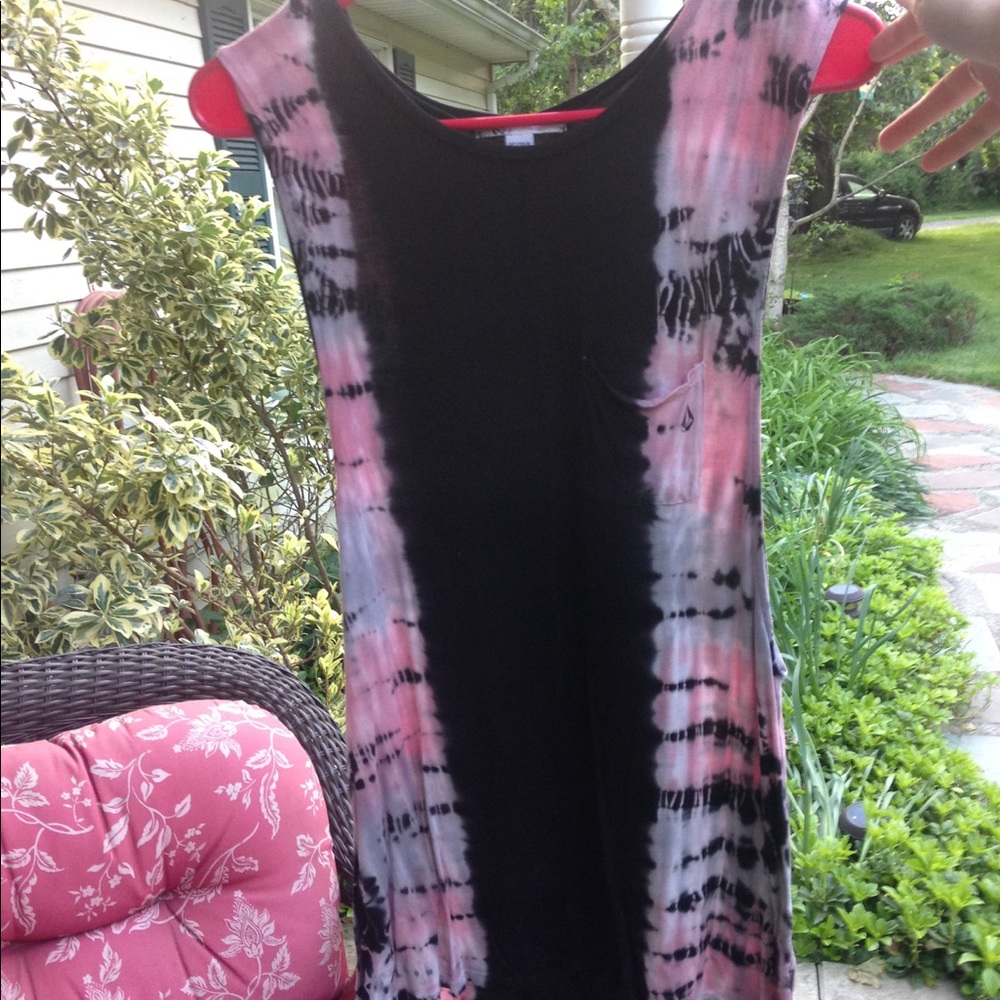Volcom tank top